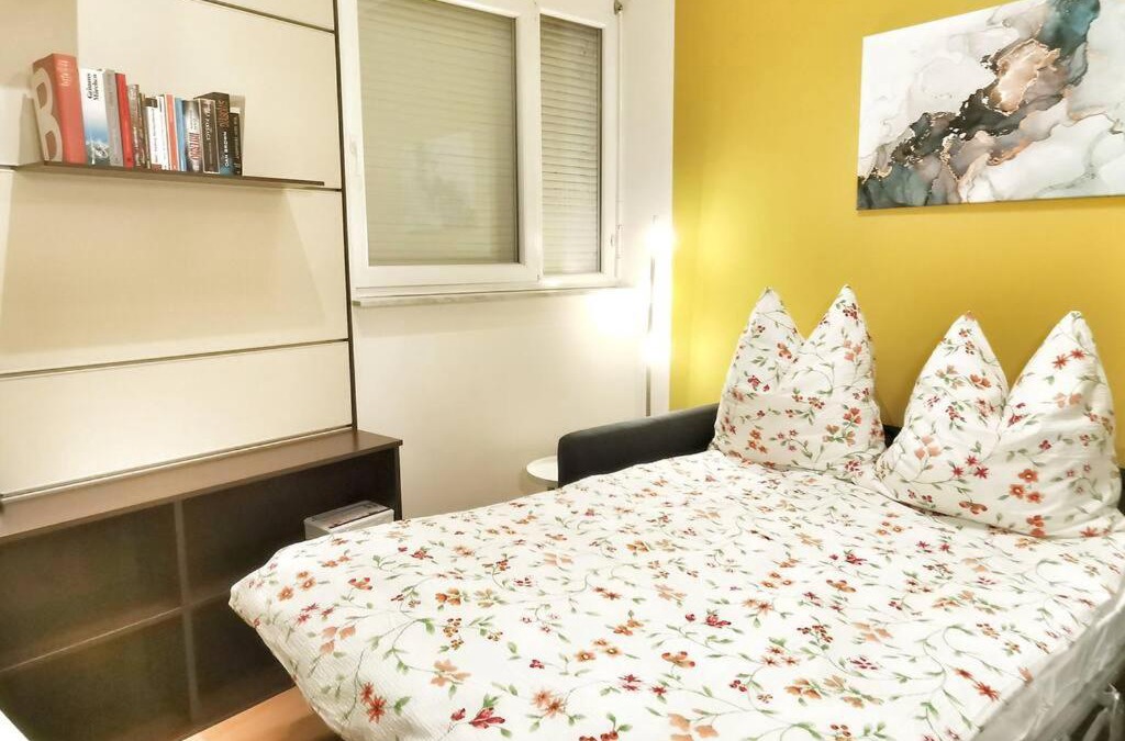 Stuhlinger Old Town Apartment | Nova Freiburg Ferdinand Weis Str