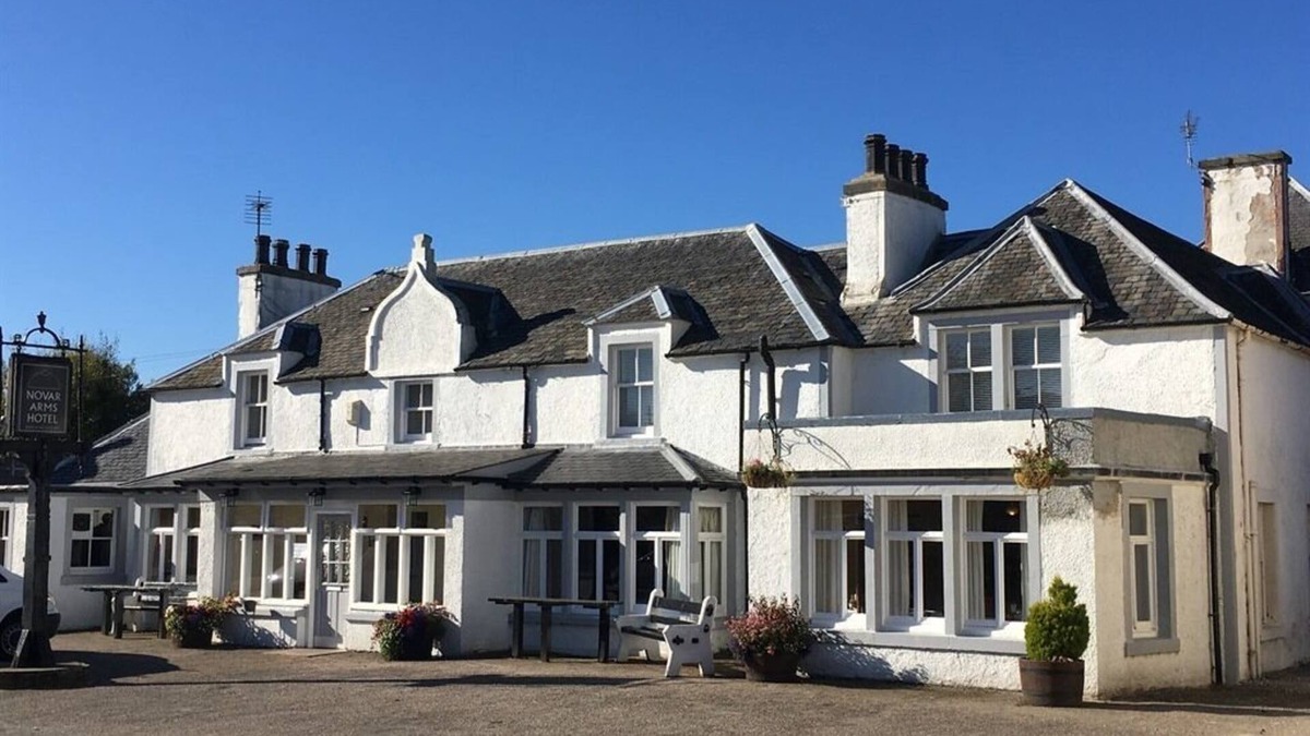 Evanton Hotel | Novar Arms Hotel