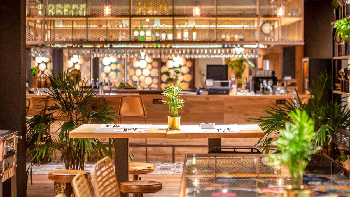 Sorgues Hotel | Novotel Avignon Nord