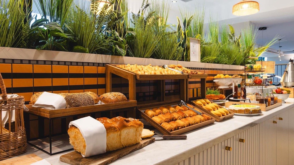 Suresnes Hotel | Novotel Paris Suresnes Longchamp