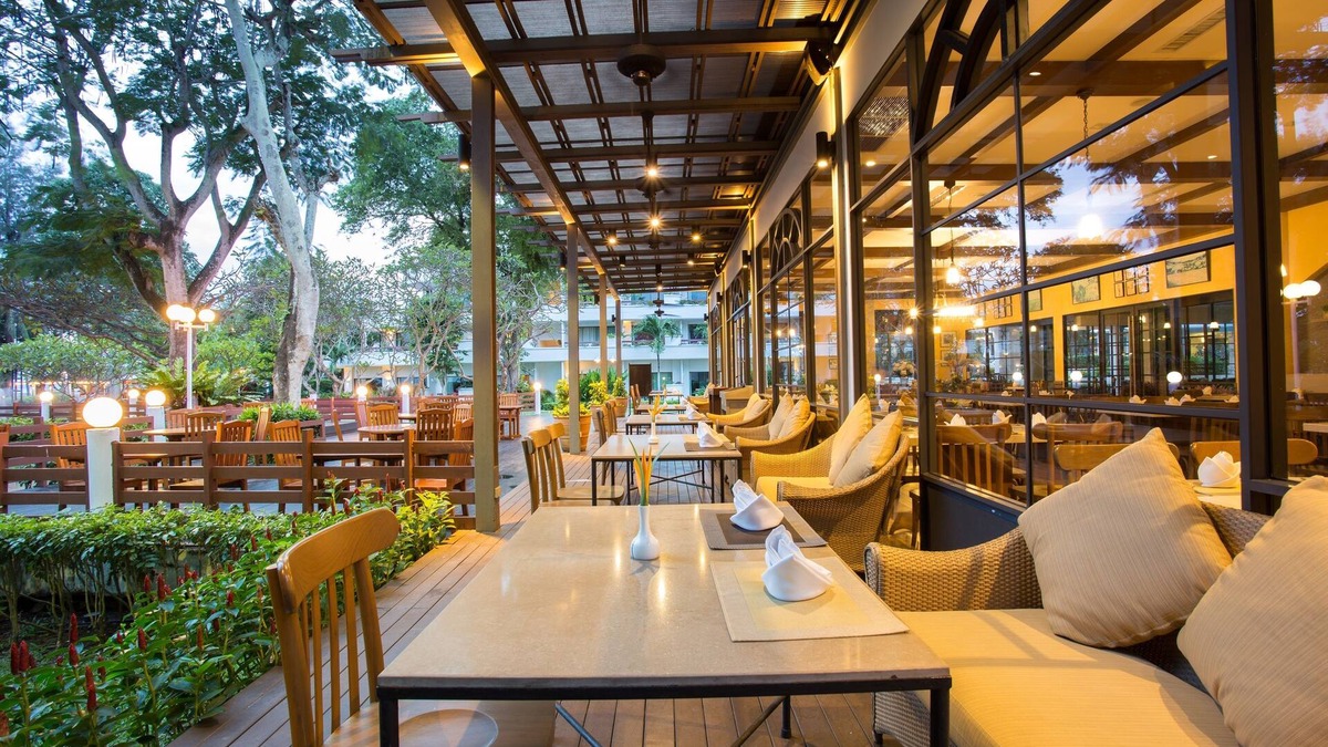 Chakphong Resort | Novotel Rayong Rim Pae Resort