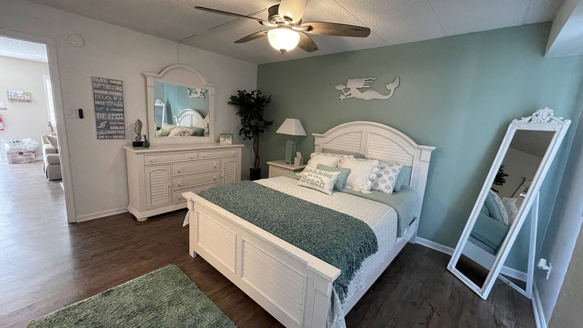 Southend Condo | Now Accepting Summer 2025 Reservations