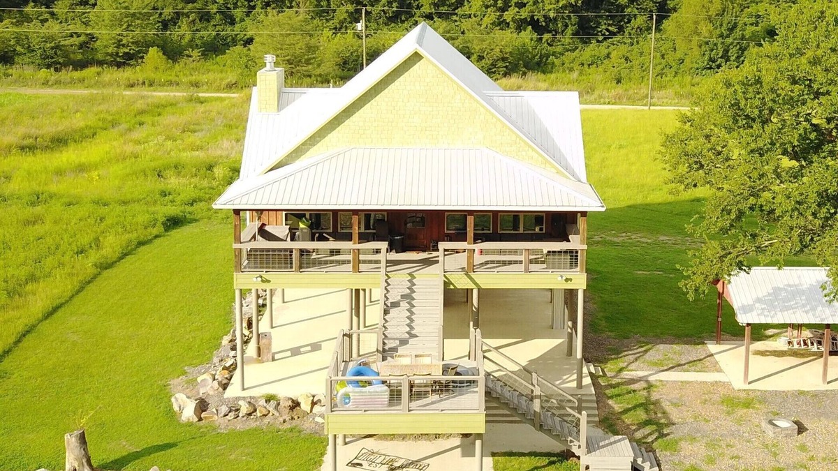 Glenwood Cabin | NOW AVAILABLE.HIGHLIFE RIDGE ON THE CADDO RIVER WITH BREATHTAKING VIEWS!