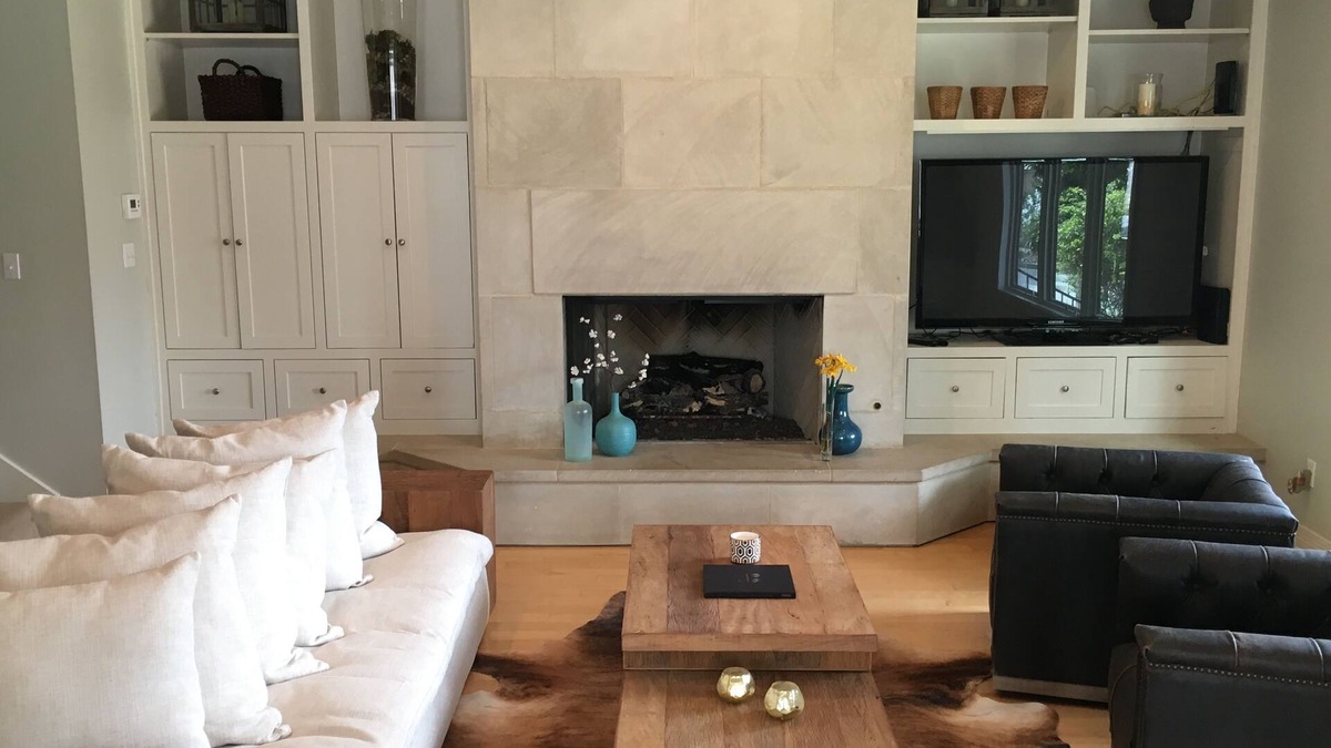Barton Heights Condo | Now booking for ACL Wknd 2 & Formula One Racing