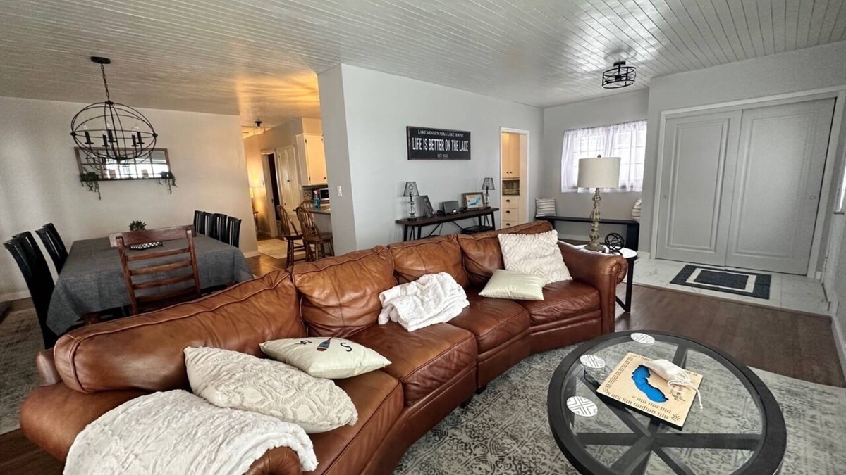 Glenwood House | Now Booking for Summer 2025!