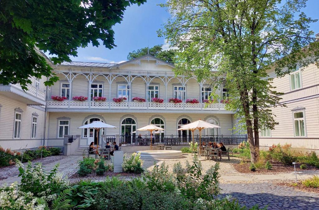 Otwock Bed & Breakfast | Nowy Gurewicz
