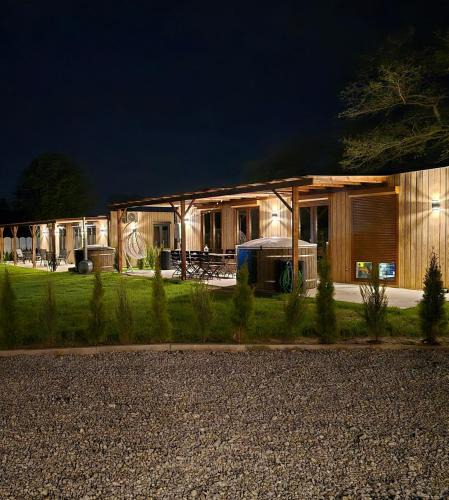 Holendry Giwartowskie House | Nowy York - Sauna - Jacuzzi - Najczystsze jezioro PL - SPA - STYRUŚ