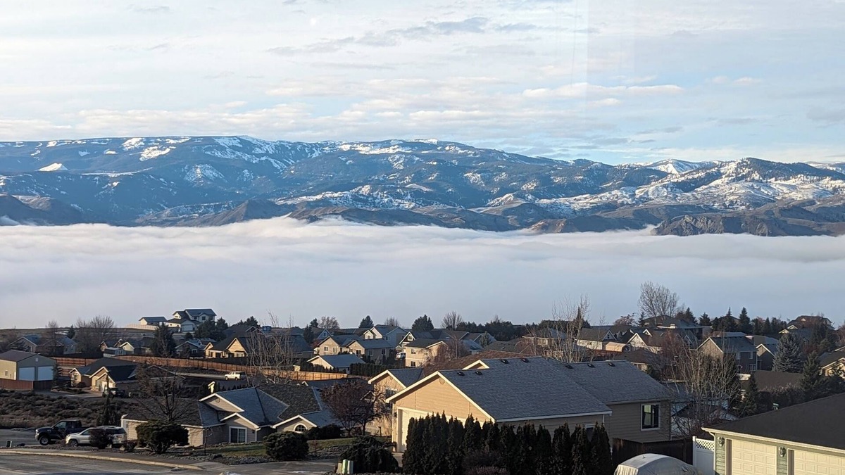 East Wenatchee House | nSpacious & Serene Getaway for Adults—Endless Fun for Kids!