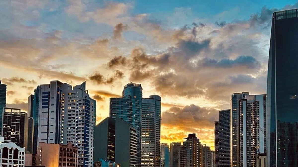 Bel-Air Condo | nSpacious, stylish and modern condo with perfect blend of comfort and elegance!