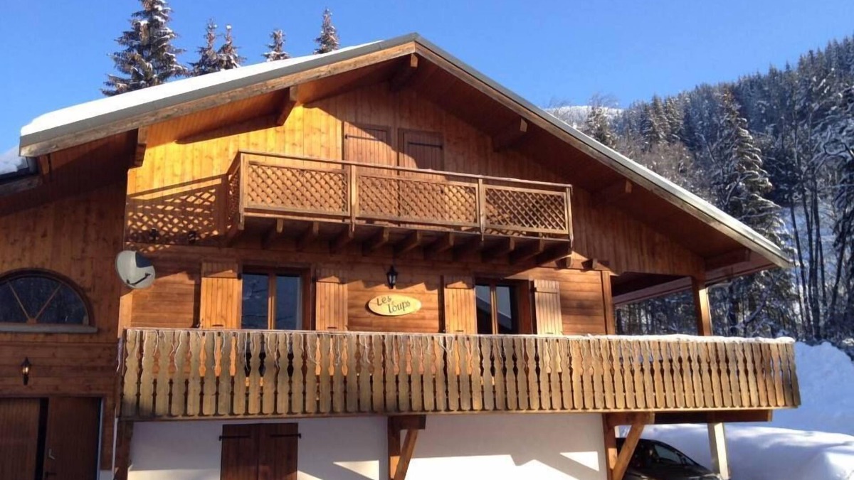 La Chapelle-d'Abondance Ski Chalet | nSuperb Detached 4 Bedroom Family Chalet. Perfect for Winter and Summer.