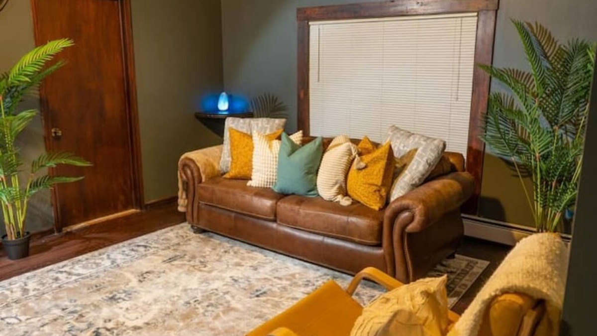 Dwight Apartment | nThe Sicilian