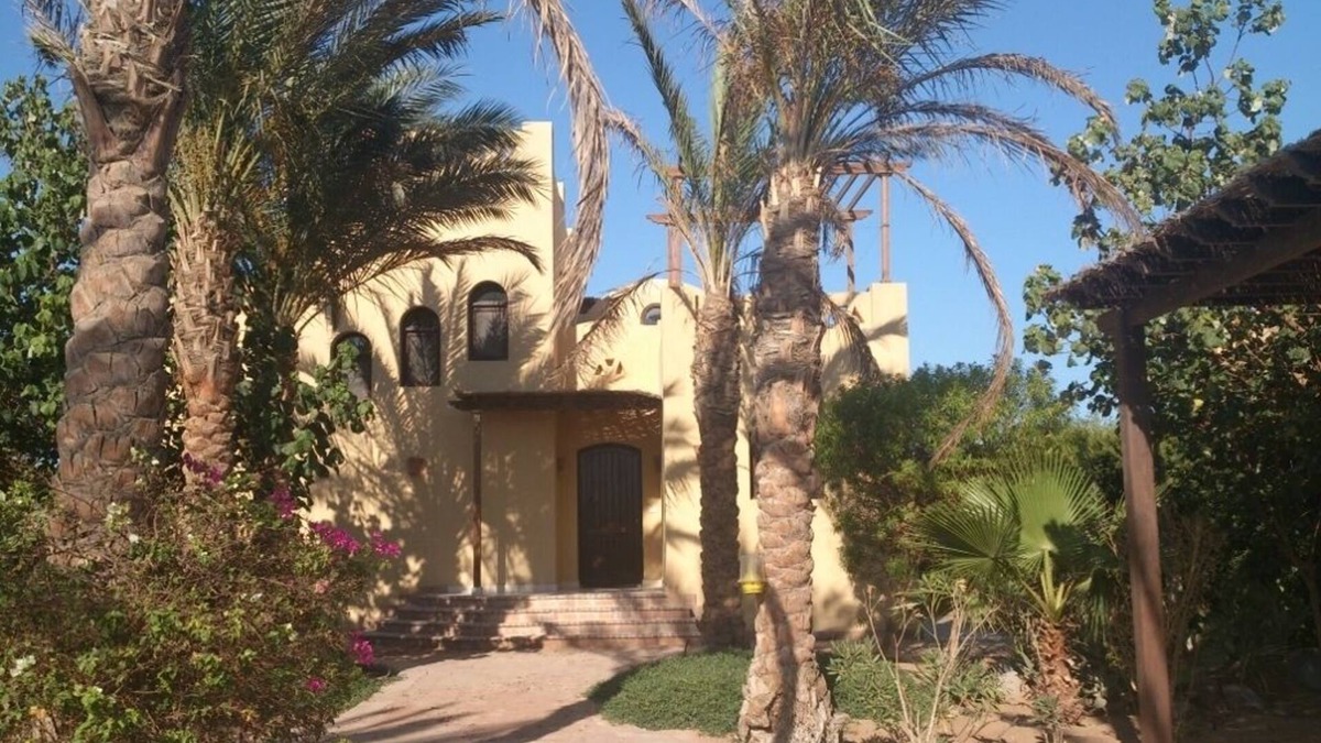 El Gouna Villa | Nubian Style Villa With Swimming Pool Between Lagoons