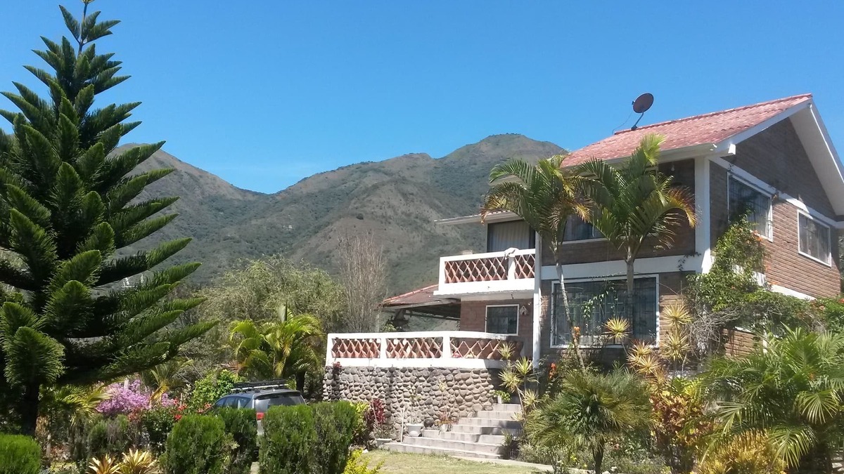 Santa Isabel House | NUESTRA CASA - OUR HOME Yunguilla Valley by A2CC