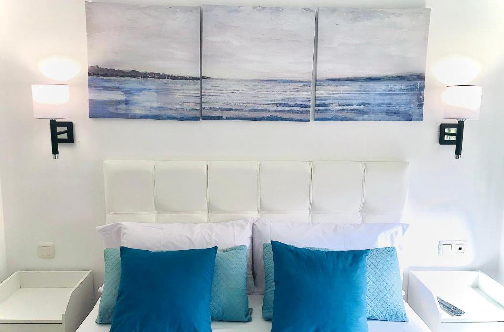 Torre de Benagalbon Apartment | Nuestro Rincón en la Playa, Golf ,Piscina y parking gratis