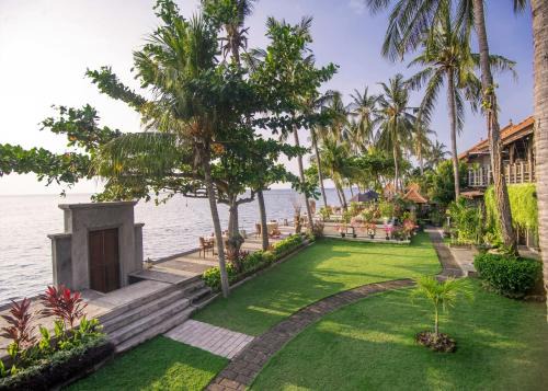 Temukus Resort | Nugraha Lovina Seaview Resort & Spa