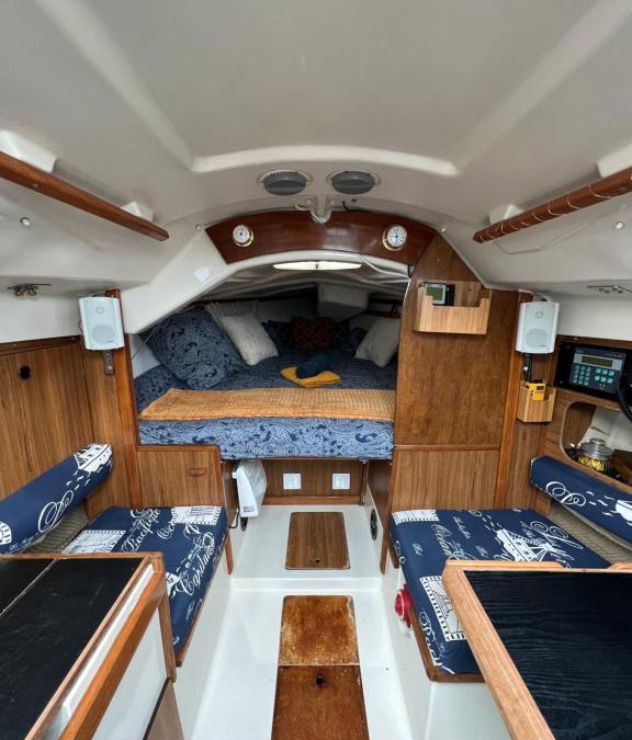 Le Havre Boat Rental | Nuit insolite sur un bateau au Havre