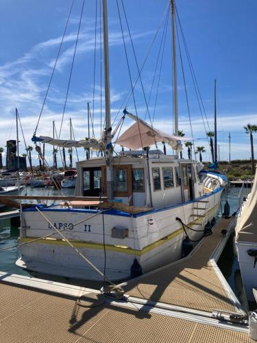 Le Barcares Boat Rental | Nuit, séjour insolite à bord du Lapso II