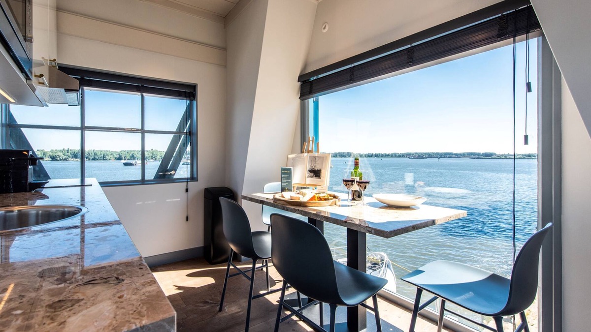 Eastern Docklands Apartment | Numa Amsterdam The Crane