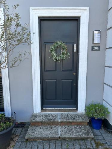 Exmouth House | Number 28a