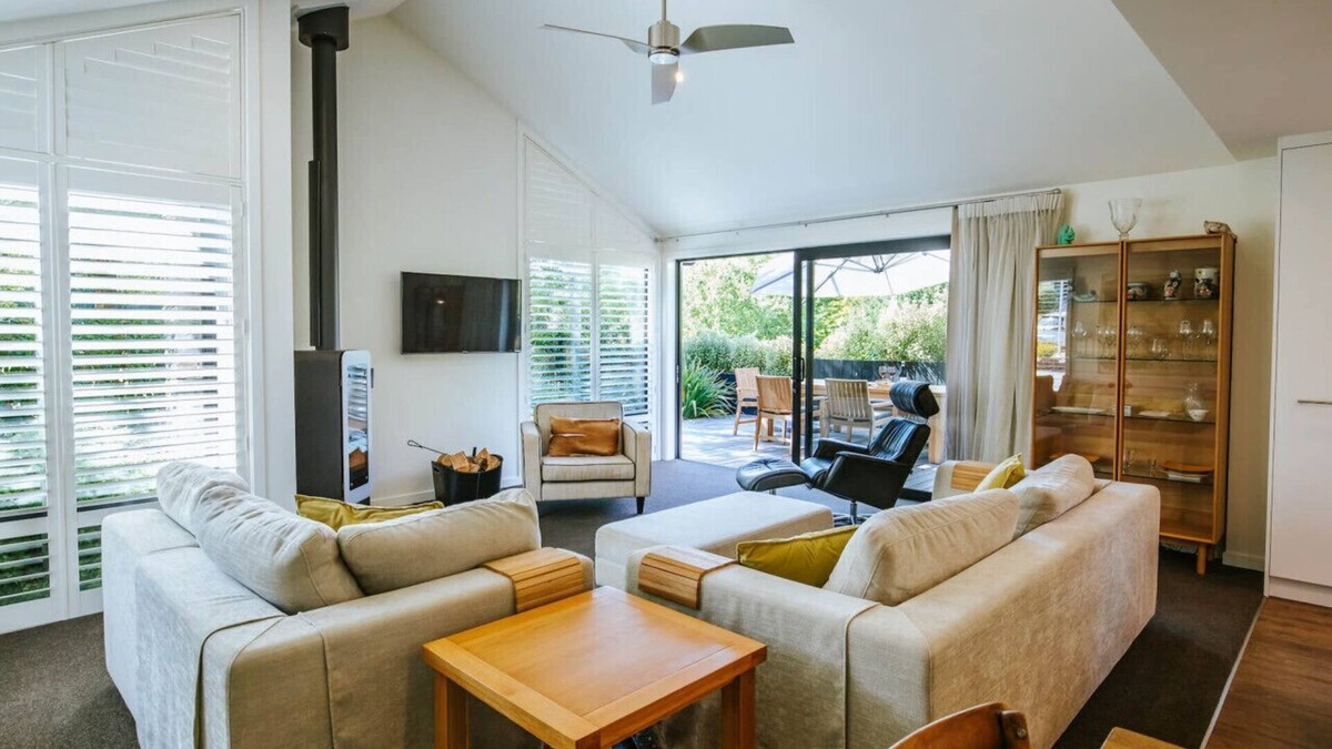 Wanaka House | Number 3 | Close to town | Family Friendly