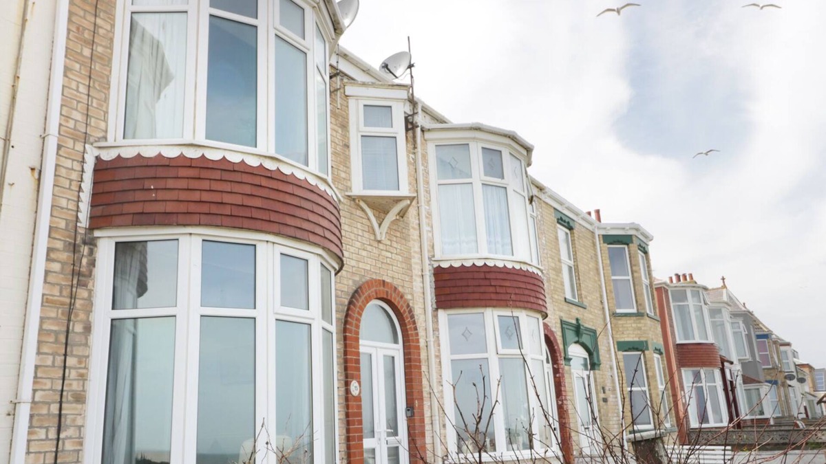 Withernsea Cottage | NUMBER FIFTEEN, pet friendly, character holiday cottage in Withernsea