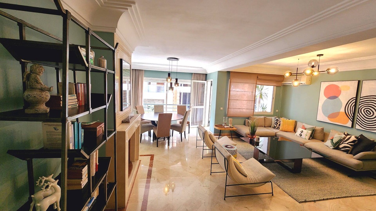 Racine Apartment | Number Nine Triangle d'Or by IB Signature - Chic apartment in sought-after area