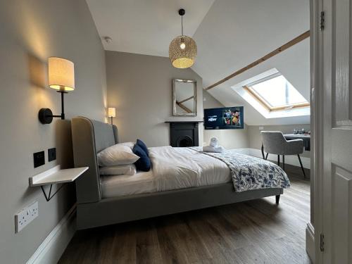 Adamsdown Bed & Breakfast | Number One Hundred Bed And Breakfast