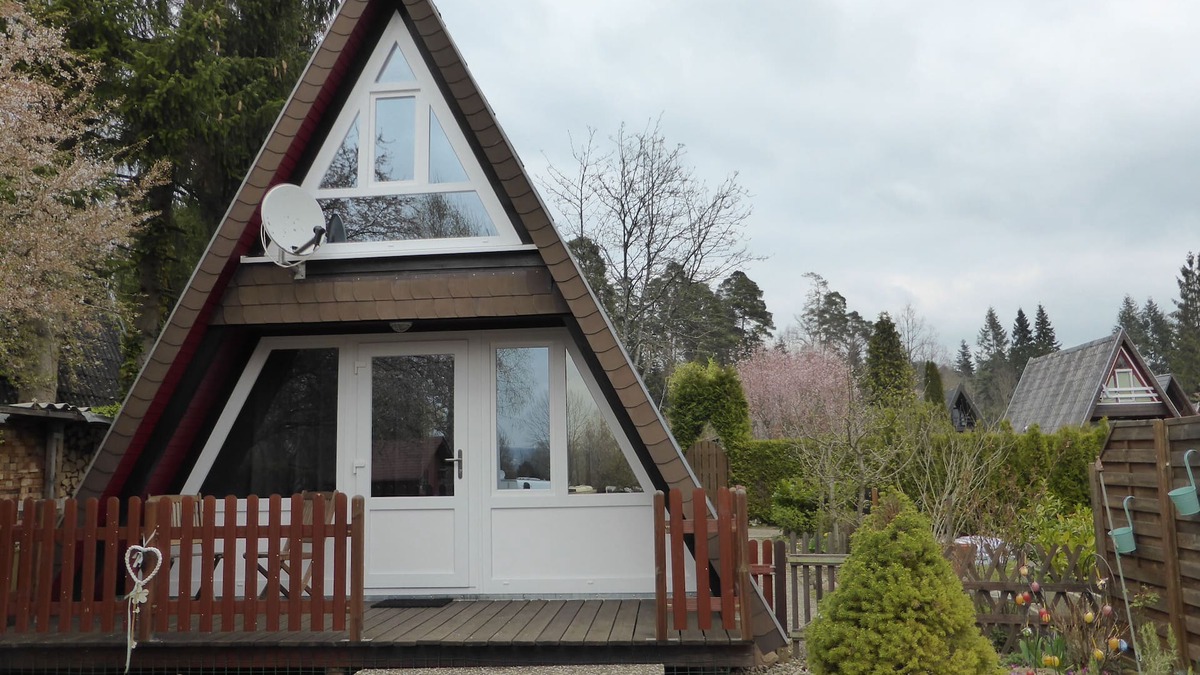 Schellbronn House | Nurdach holiday home in the Black Forest