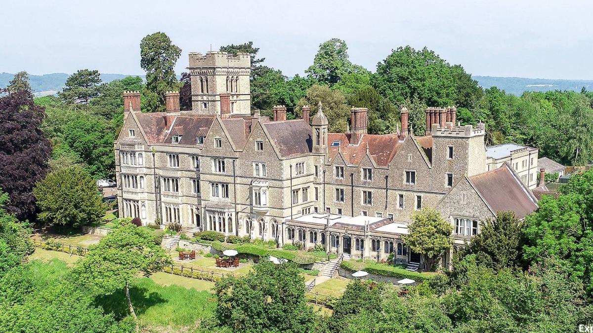 Nutfield Hotel | Nutfield Priory Hotel And Spa