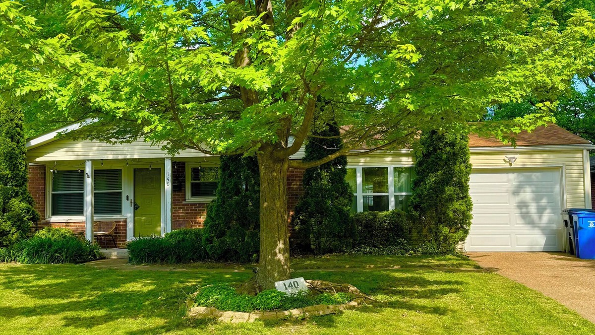 Florissant House | nWelcome to 140 Saint Benedict charming 3-bed, 1.5-bath ranch in Duchesne Hills.
