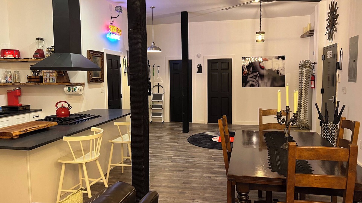 Bedford-Stuyvesant Apartment | NYC SPEAKEASY-BEDSTUY CHAPEL