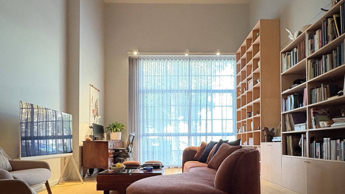Ultimo Apartment | NYC-Style Luxe Loft on Wentworth Park | Glebe Gem