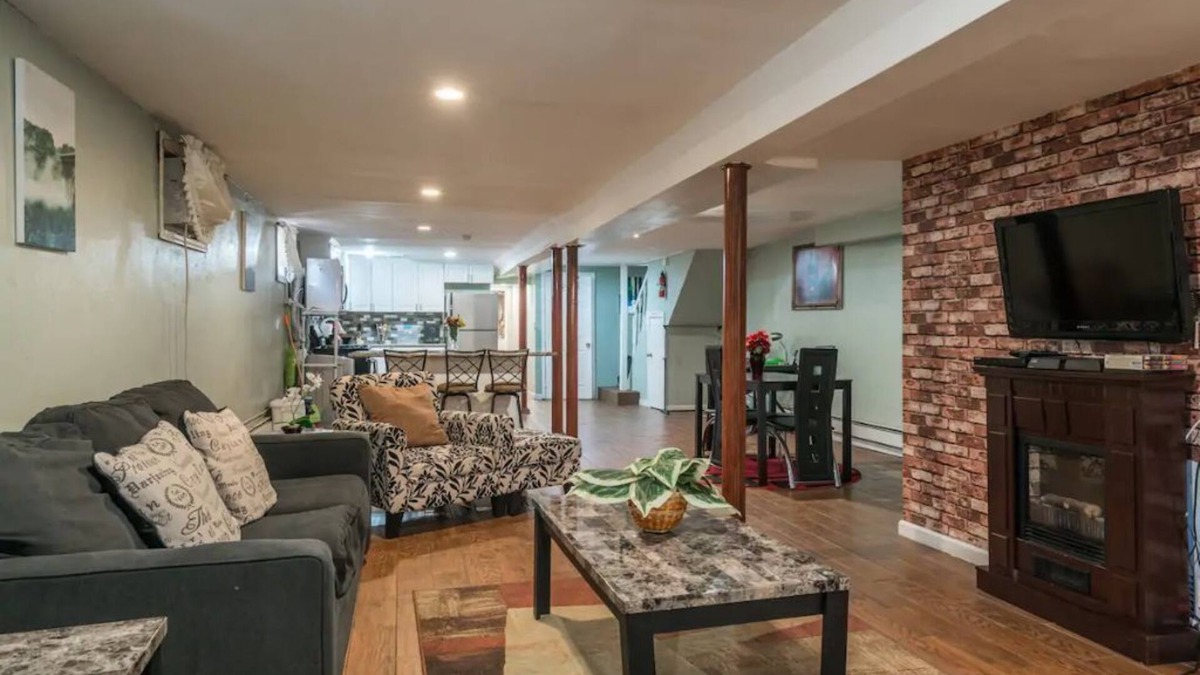 East Flatbush House | NYCHaven3: