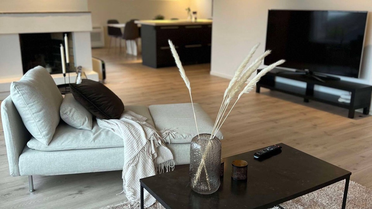 Kjpmannskjr House | Nyoppusset Enebolig med Nydelig Utsikt