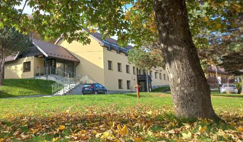 Krynica-Zdroj Resort | Ośrodek Szkoleniowo-Wypoczynkowy u Leśników