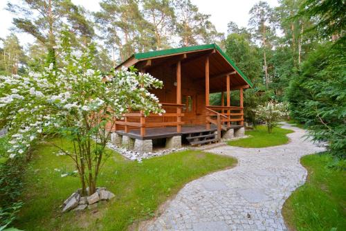 Sierakow House | Ośrodek Wypoczynkowy "Puszczyk" Wolnostojące Domki z Bali