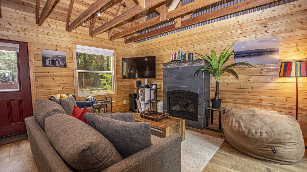 Tahoma House | O'Brien's Den by Hauserman Rentals