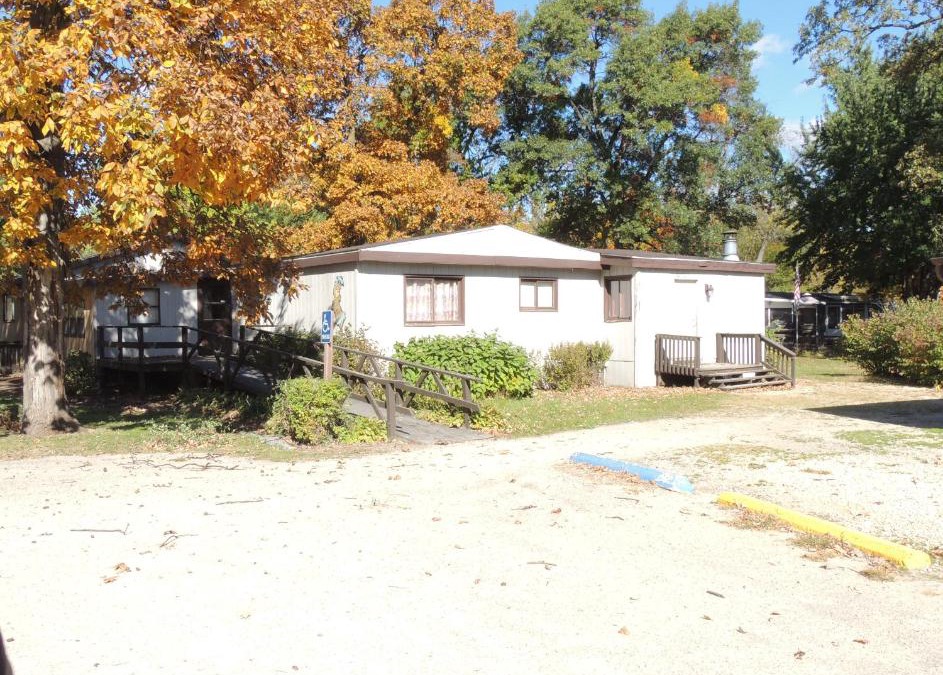 Amboy Resort | O'Connell's RV Campground Two-Bedroom Cottage 36