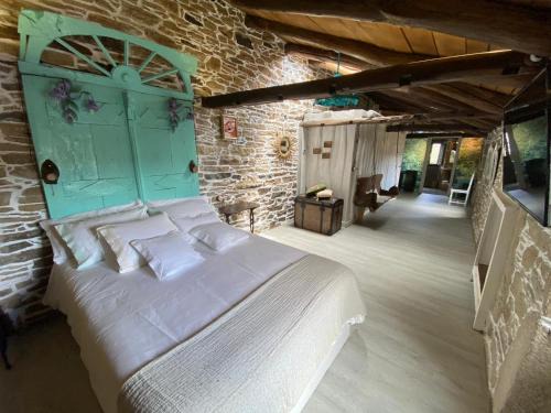 Sanxurxo House | O Forno de Catuxa Cottage & Roman Wall
