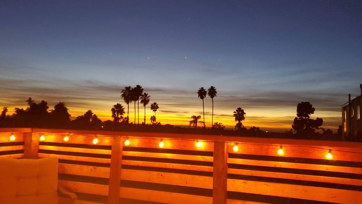 East Side Capistrano House | O'Side Playa Beach Bungalow home's Vacation Studio 1 mile east of Oceanside Pier