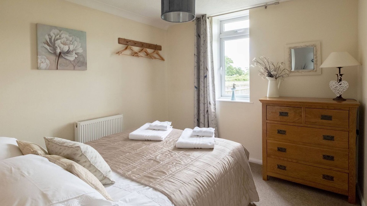 Henfield House | Oak Cottage by Interhome