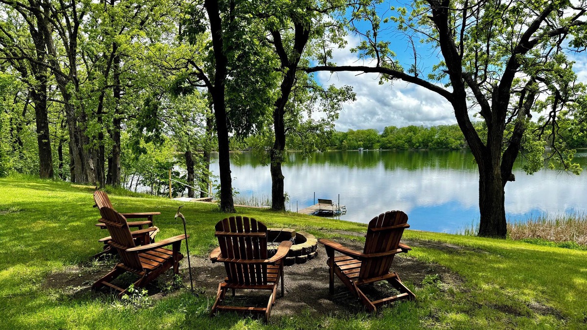 Battle Lake Cabin | Oak Grove Cabin