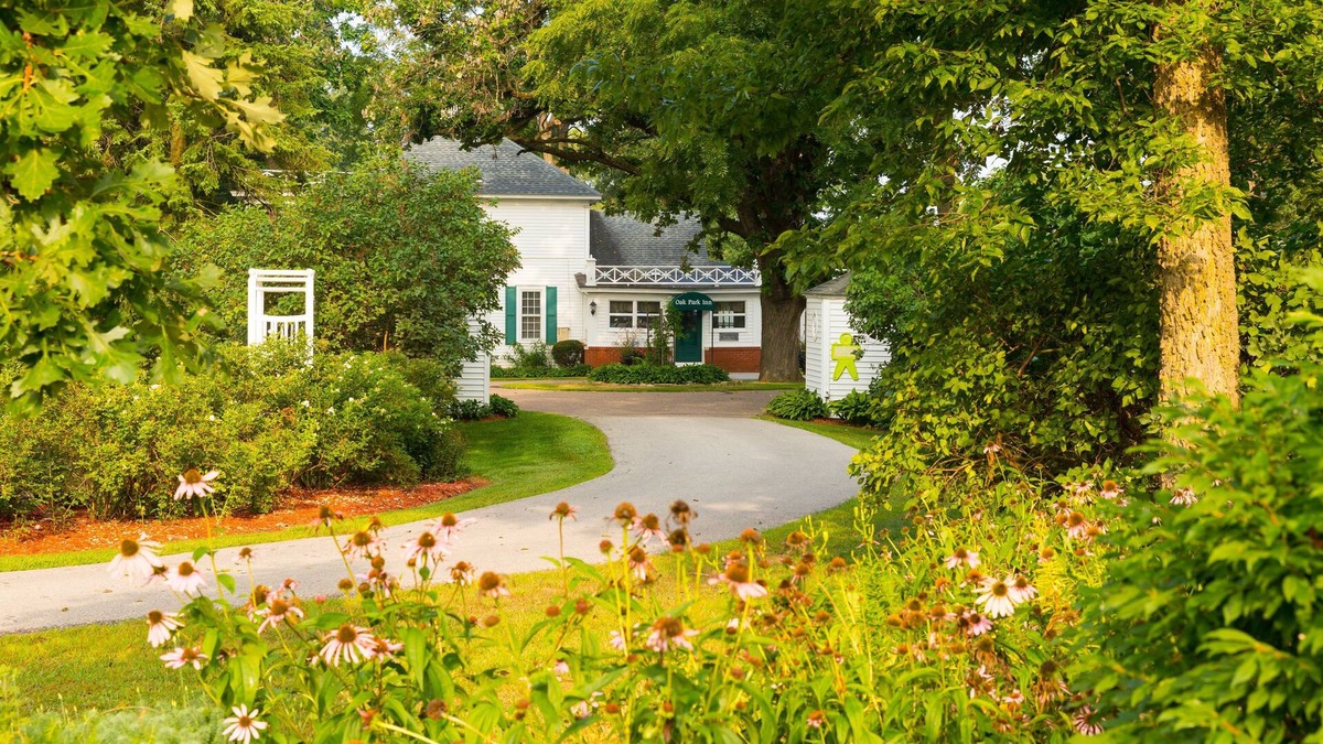 Whitehall Cabin | Oak Park Inn