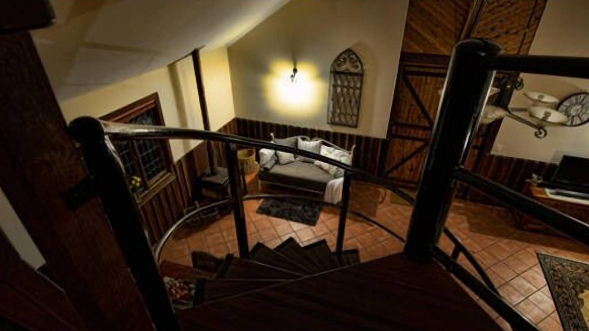Bridgetown Cottage | Oak Tree Barn - Quiet Luxury Getaway