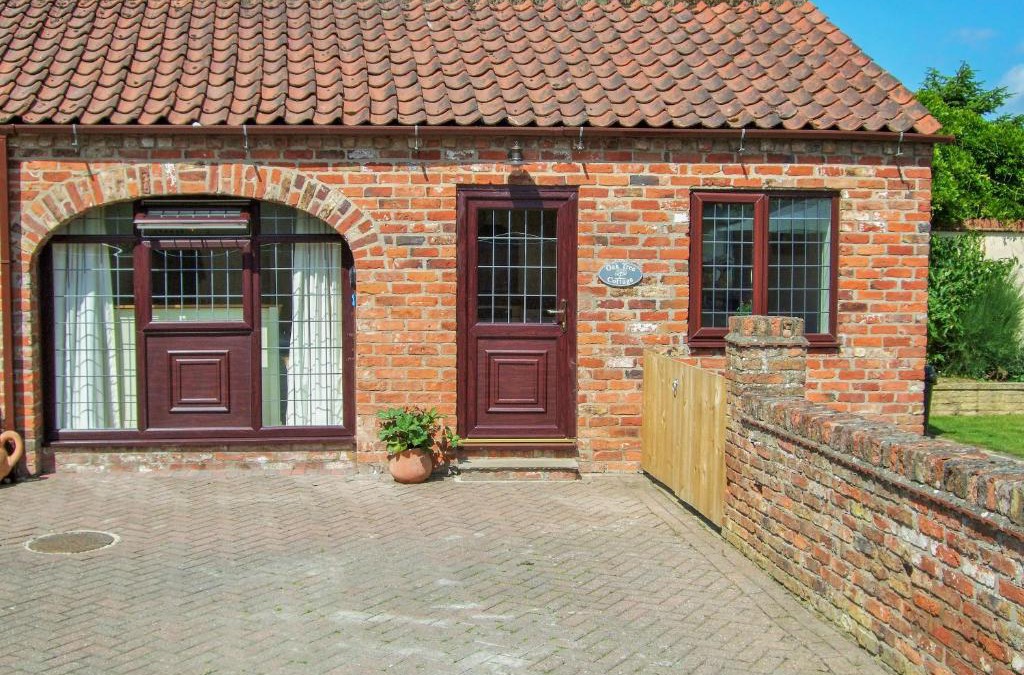 Leven House | Oak Tree Cottage
