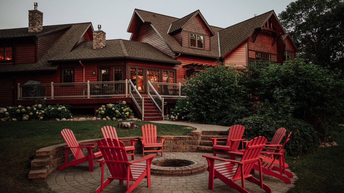 Walker House | OakHaven-Leech Lake|Large Lawn| Bar|BonusRm|Events