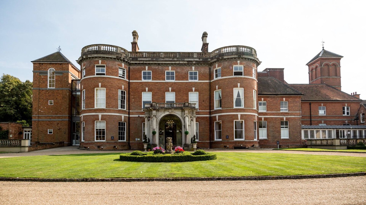 Oakley Hotel | Oakley Hall Hotel