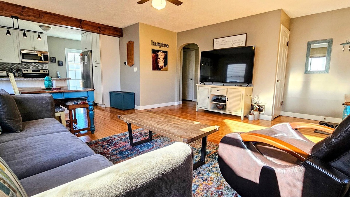 Rochester House | ☆Oakley's Oasis, a Dharma Dwellings Designed Home☆