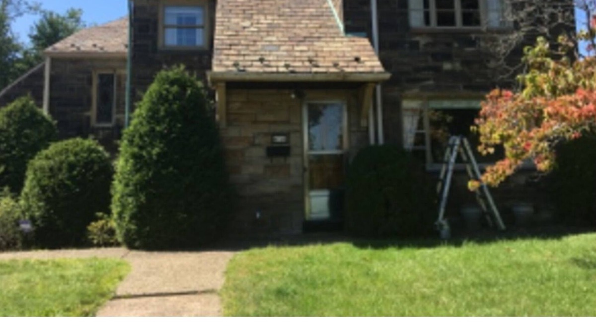 Forest Hills House | Oakmont CC 24min,9.5mi 2 bedroom, off-st parking