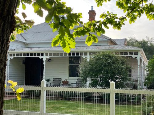 Maffra House | Oakview Country House Maffra